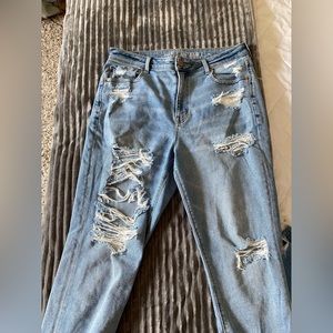 American eagle high rise baggy mom jean!!!